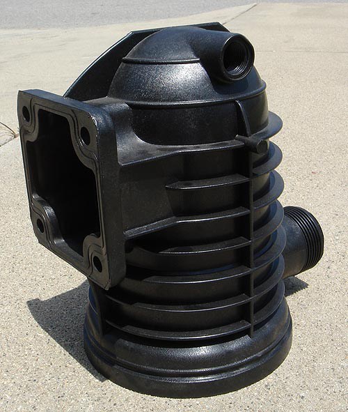 Black ribbed pool filter body with a square flange
